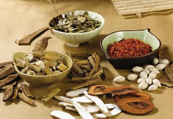 Luôn luôn phải sử dụng nước sạch khi sắc thuốc cach sac thuoc dong y dung cach1