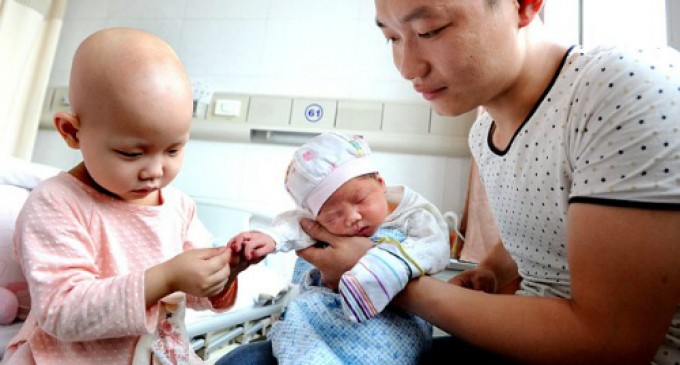 Đứa trẻ chào đời với sứ mệnh cứu chị