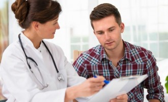 Gần một nửa số bệnh nhân không hiểu bác sĩ nói gì