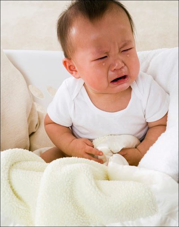 Da của bé rất nhạy cảm nên sẽ nhanh chóng để lại vết đỏ, sẹo khi bị muỗi đốt nếu không sơ cứu kịp thời