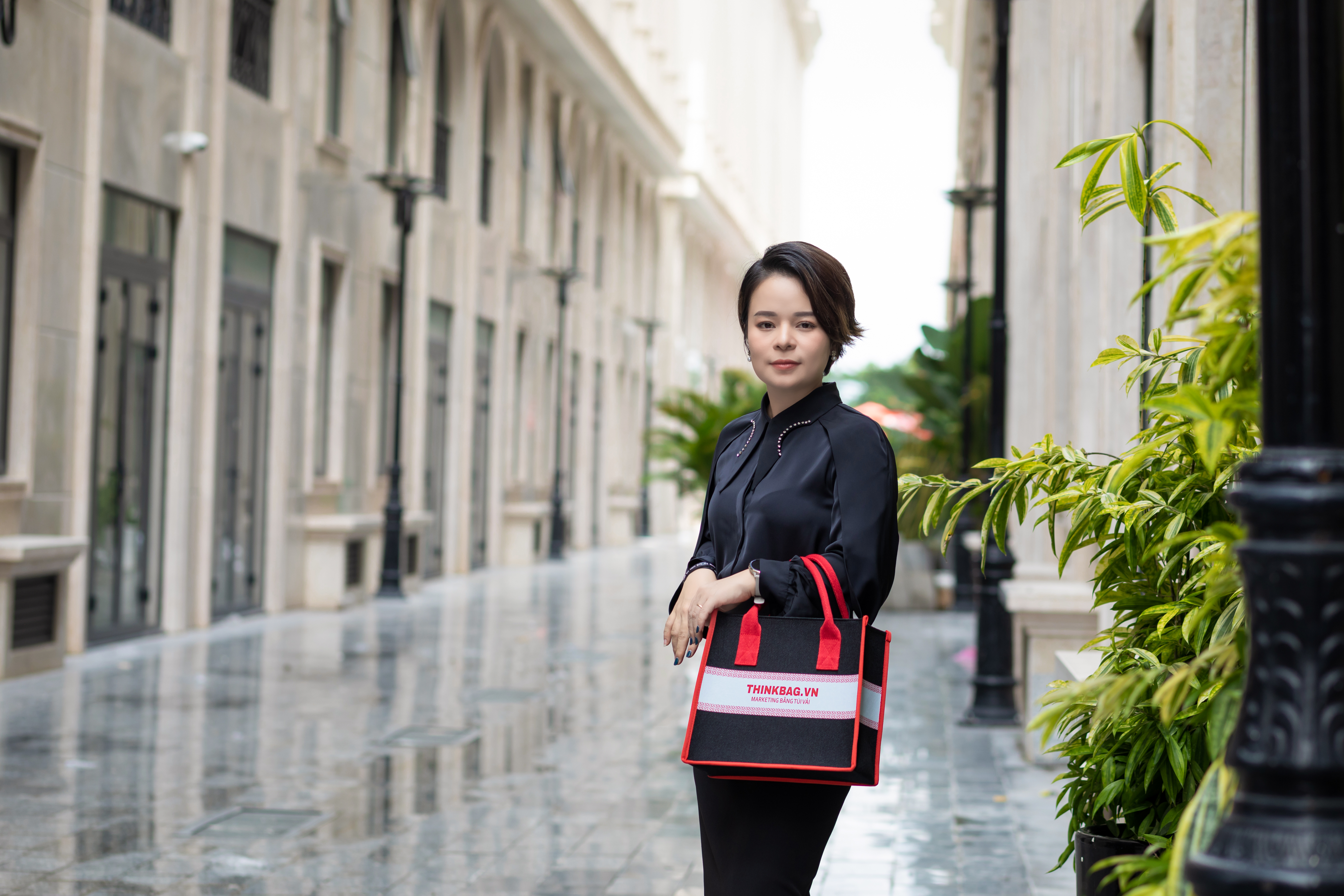 Trần Thị Trang không đơn thuần chỉ muốn xây dựng một doanh nghiệp. Sứ mệnh của chị là gắn kết giá trị kinh doanh với trách nhiệm xã hội.