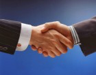 Cái bắt tay tiết lộ mức độ lão hóa
